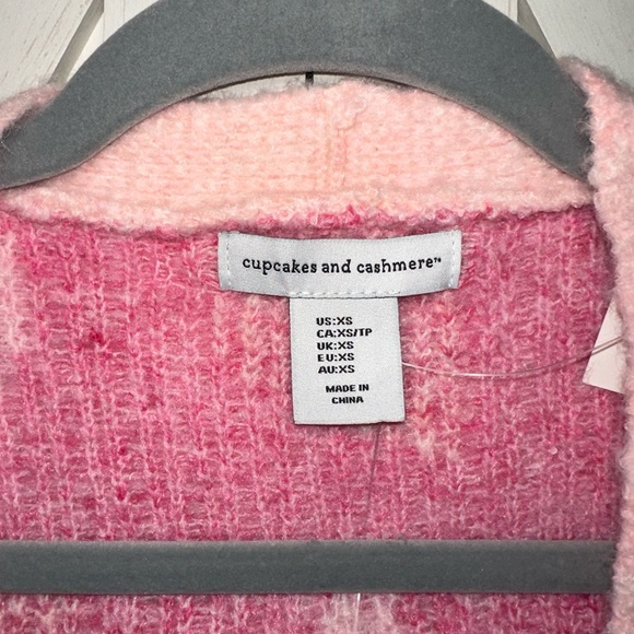 Cupcakes and Cashmere Valentines Day Hearts Cardigan - Picture 5 of 5